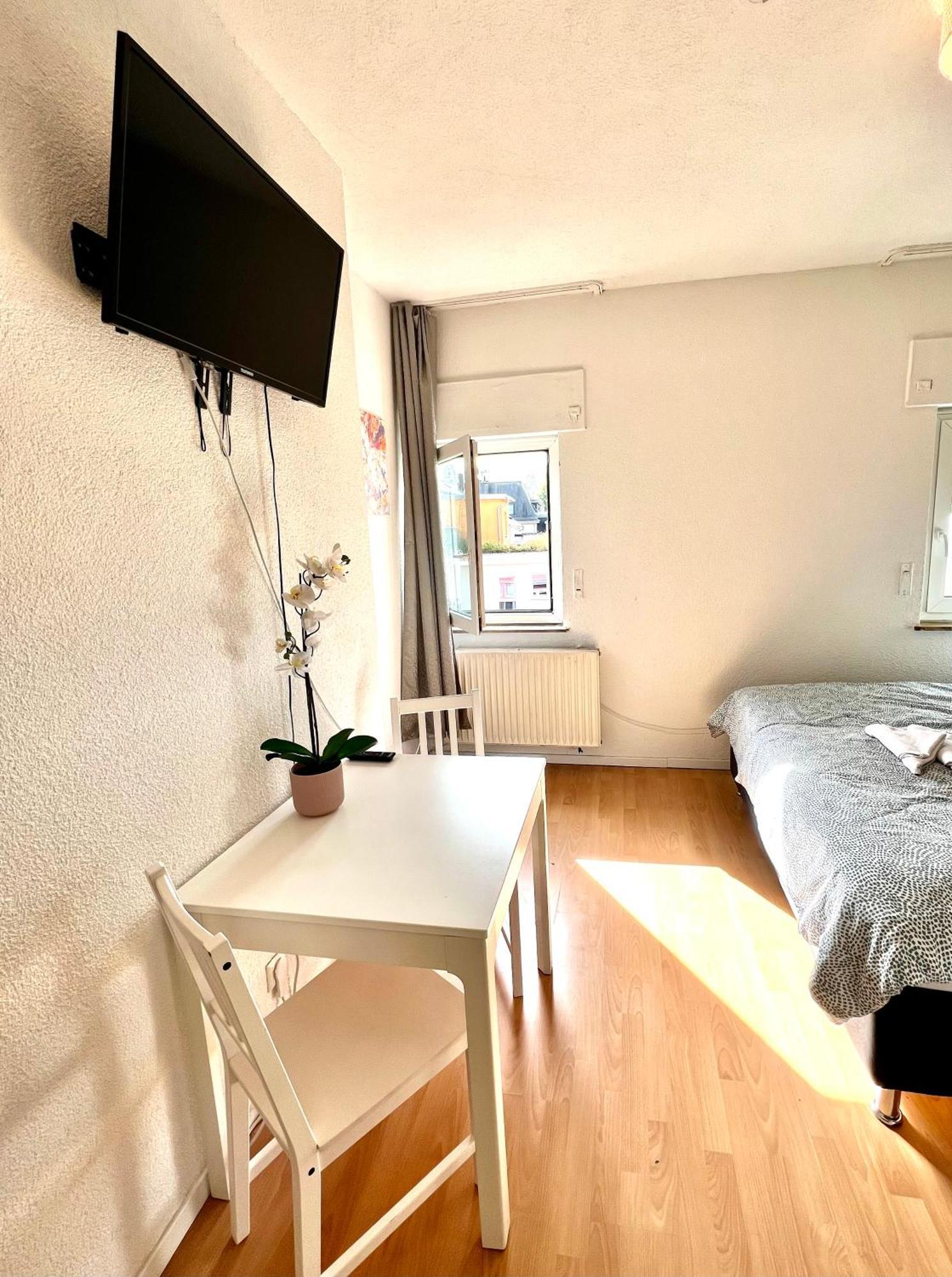 Budget City Appartement Kueche,Bad, Parken Im Zentrum Von Ravensburg Buitenkant foto